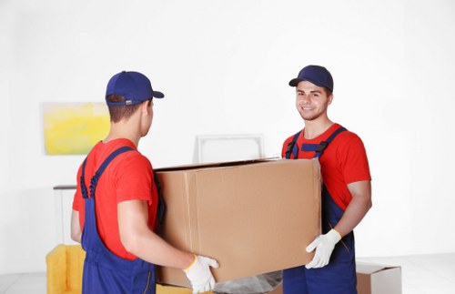 Domestic moving support for flats and houses in Seven Sisters