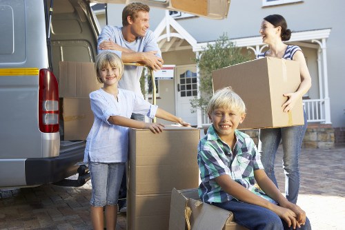 Seven Sisters man with van service for home and office moves